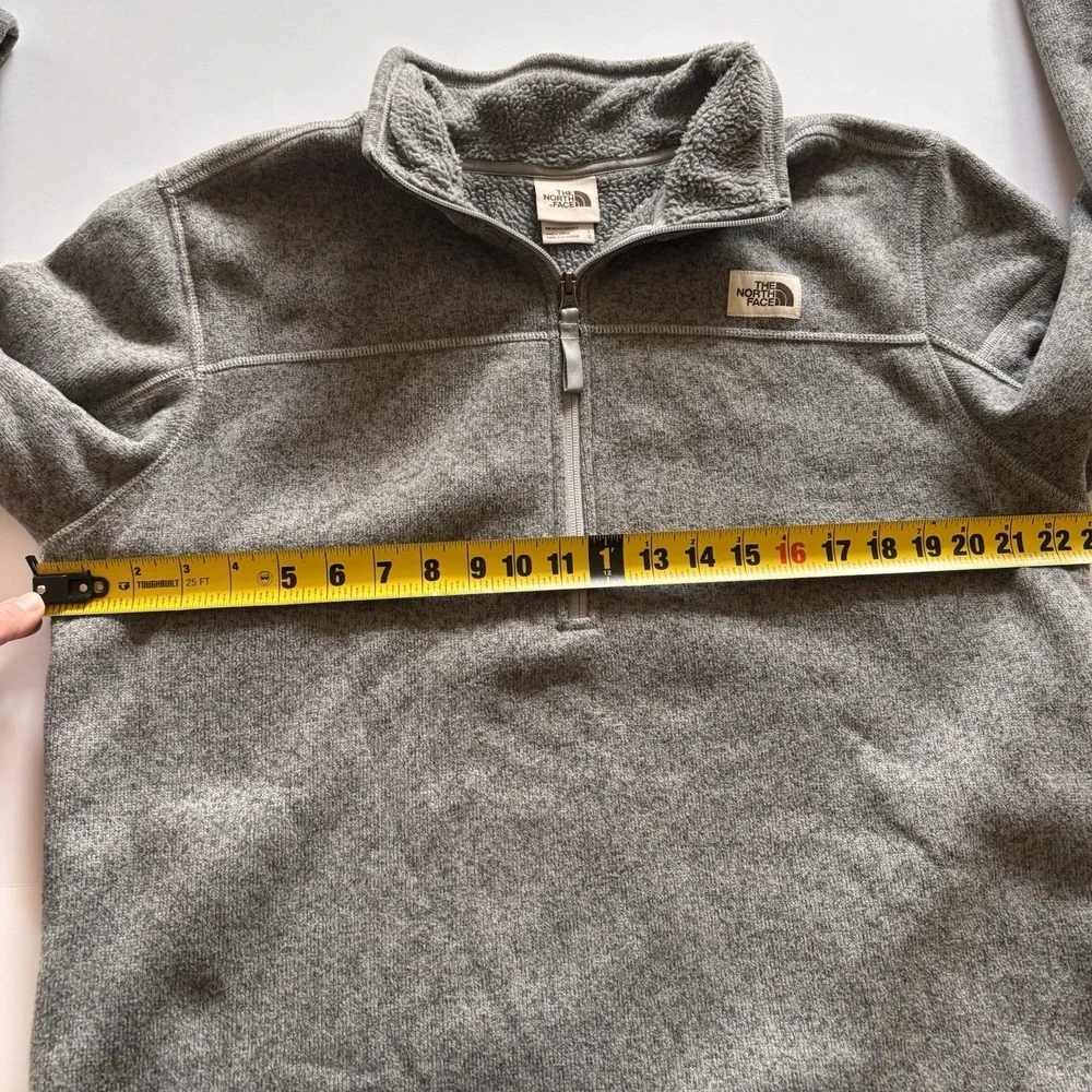 The North Face Gordon Lyons ¼-Zip Fleece Mens Large Gray Sweater-Knit‎ Pullover